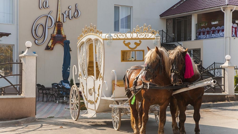 La Paris Top Restaurante in afara Chisinaului - Corjeuti