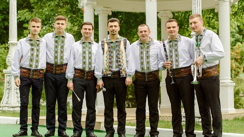 Vasile Olaru si Taraf Moldova - Music for wedding